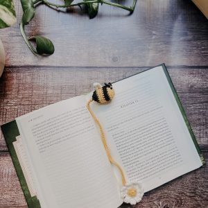 Handmade Bee to Flower Crochet Bookmark