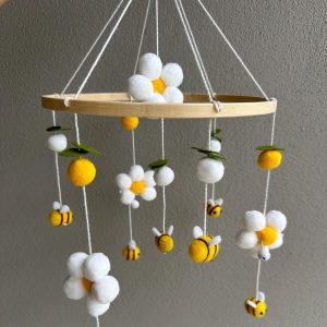 Bumblebee & Daisy Flowers Nursery Mobile